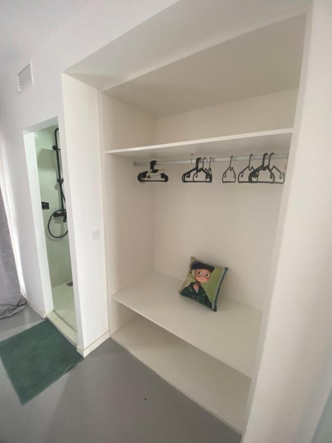 El Carrer del Canonge Hug Hotel2022 מראה חיצוני תמונה