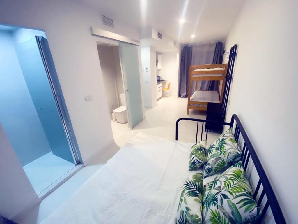 El Carrer del Canonge Hug Hotel2022 מראה חיצוני תמונה