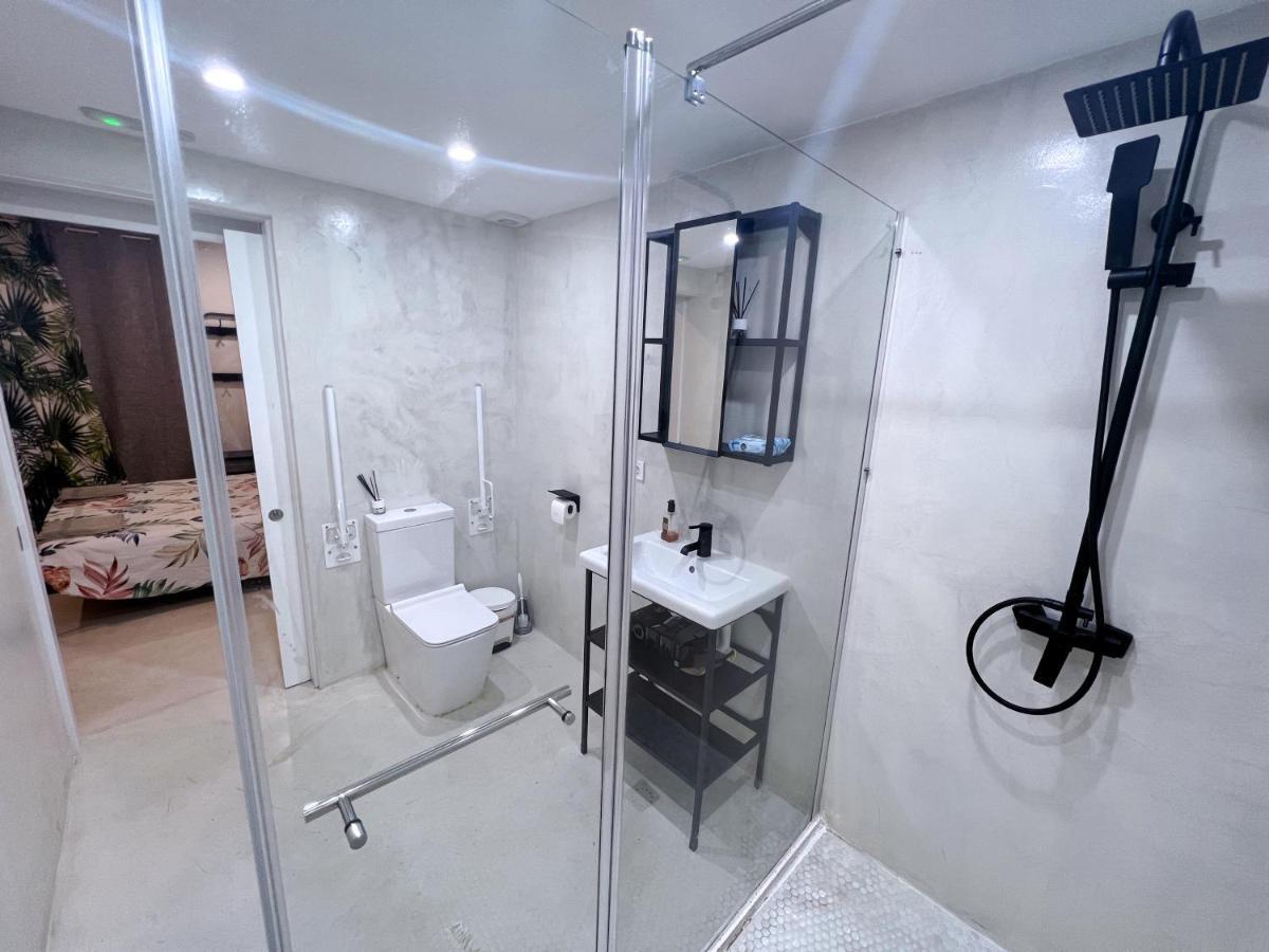 El Carrer del Canonge Hug Hotel2022 מראה חיצוני תמונה