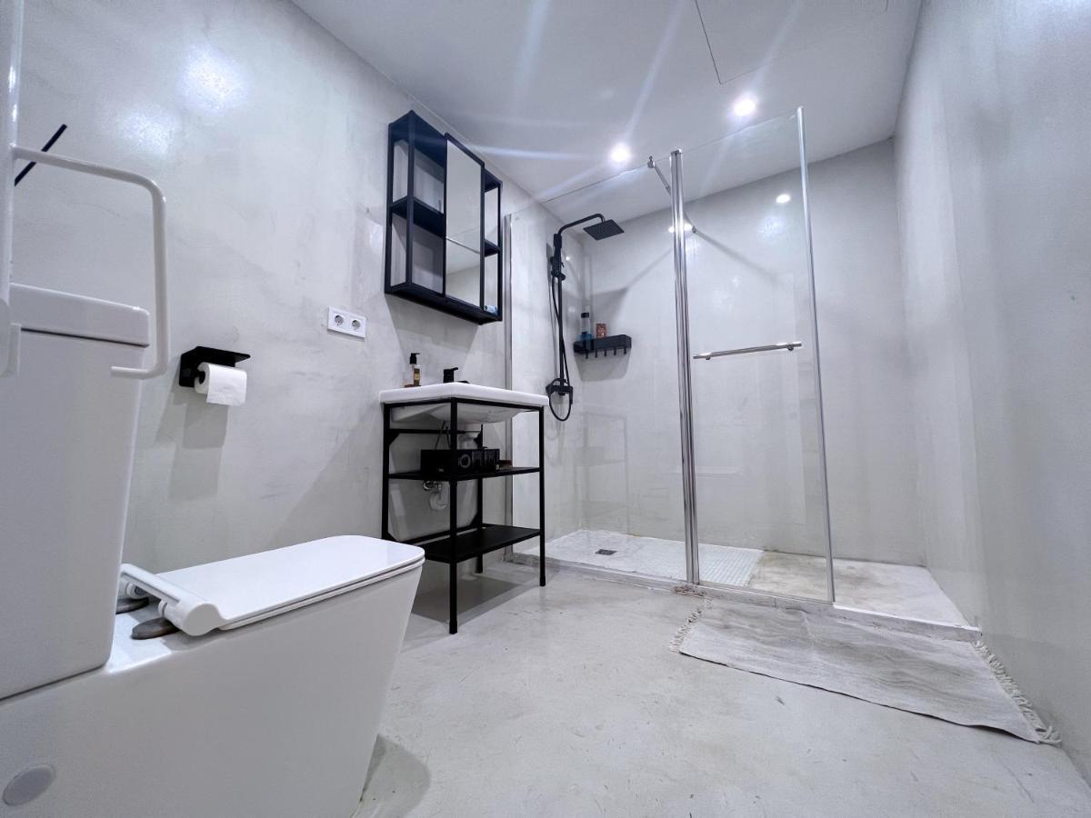 El Carrer del Canonge Hug Hotel2022 מראה חיצוני תמונה