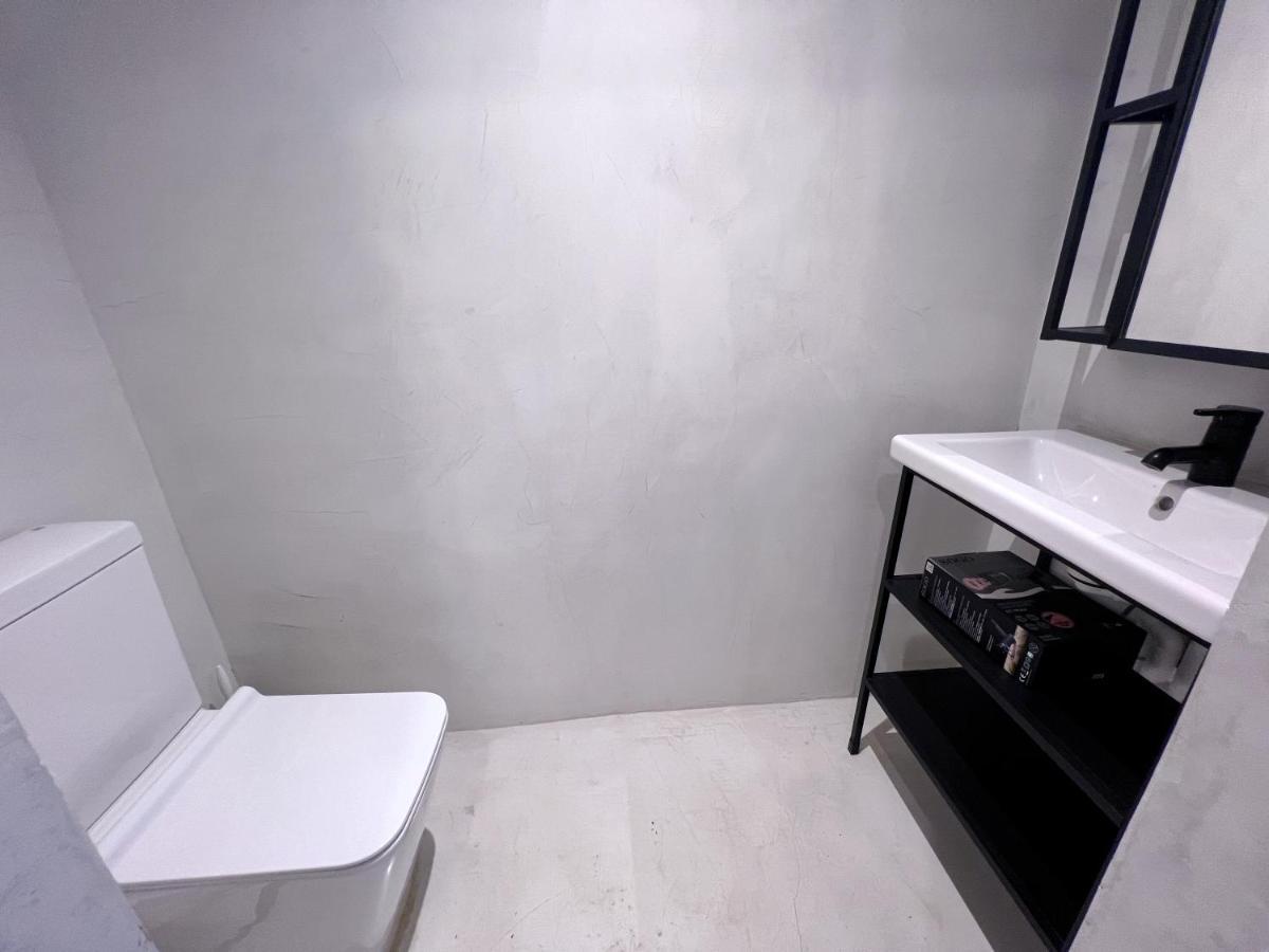 El Carrer del Canonge Hug Hotel2022 מראה חיצוני תמונה