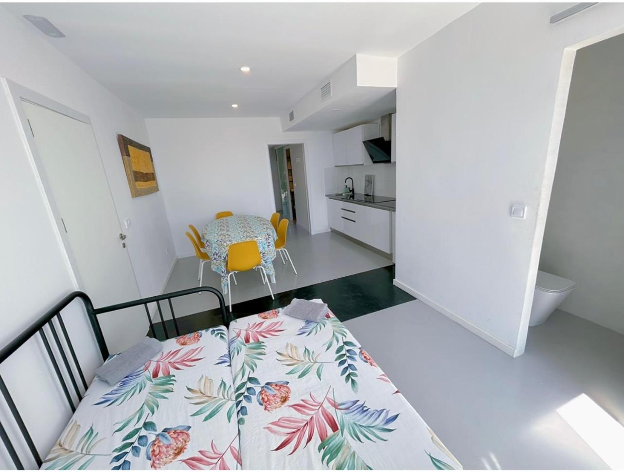 El Carrer del Canonge Hug Hotel2022 מראה חיצוני תמונה